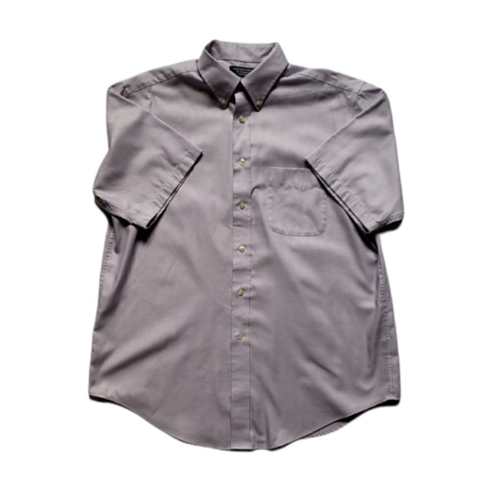 Short sleeve button down